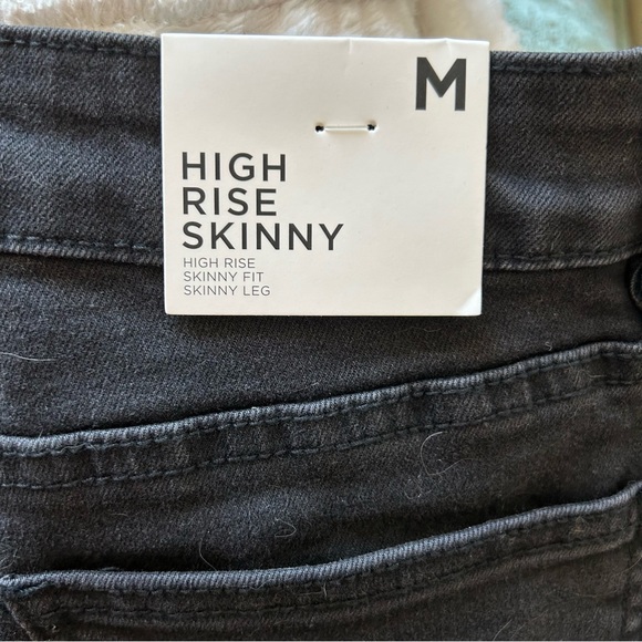 Lace Ankle Black Jean - Picture 3 of 5